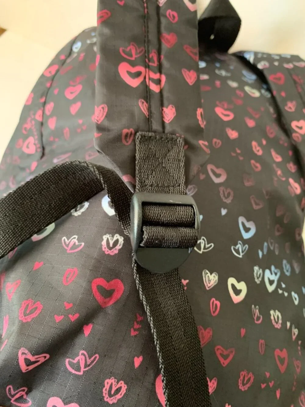 Lesportsac scattered hearts